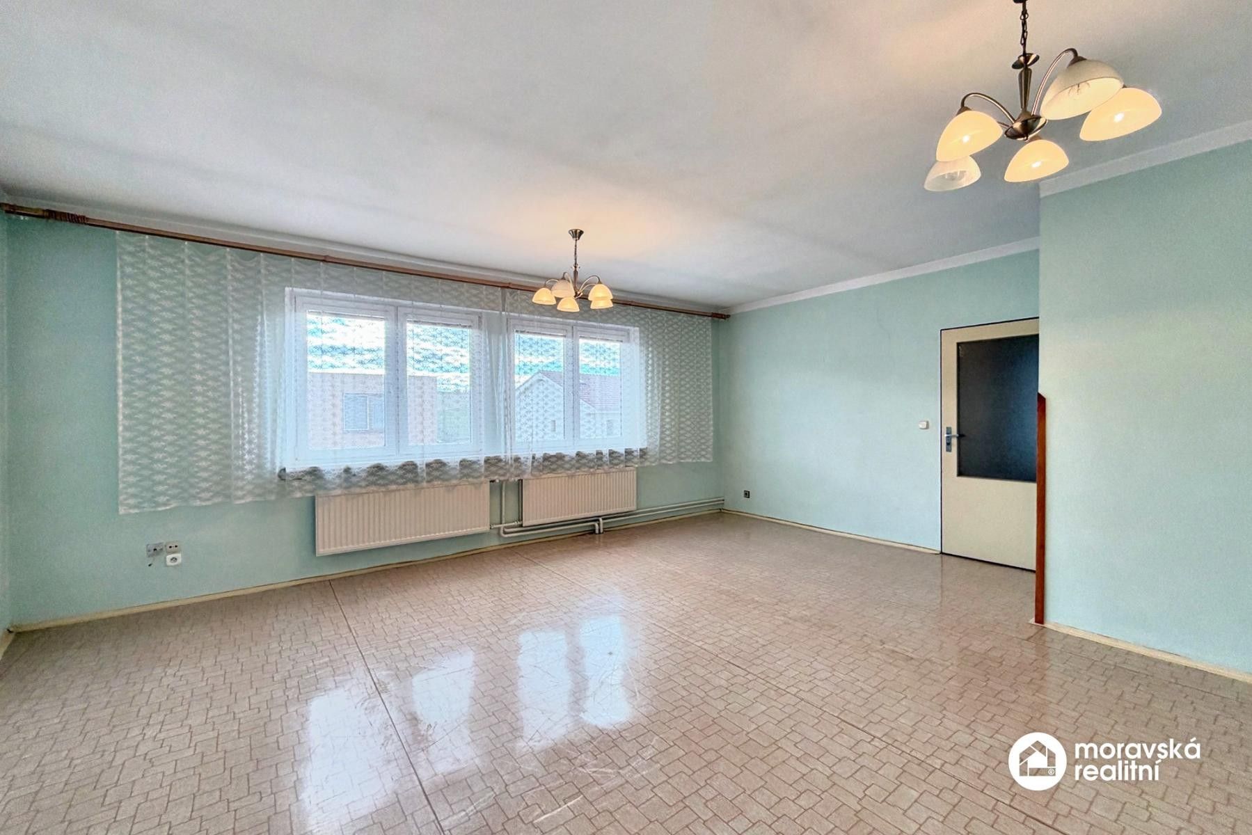 Prodej rodinný dům - Zahrádky, Neslovice, 192 m² - 2