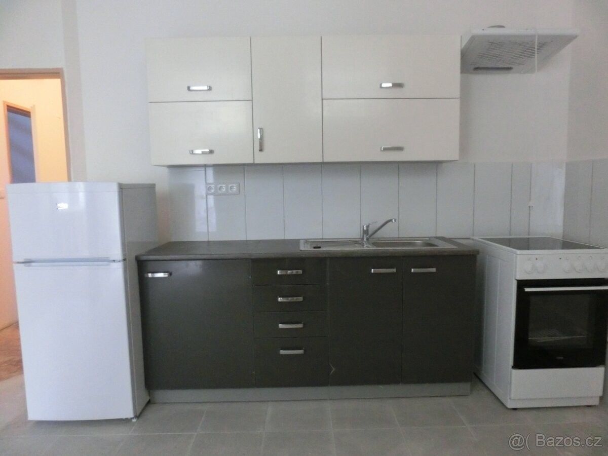 Byty, Šternberk, 785 01 - 1
