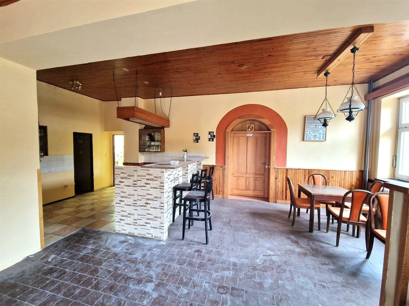 Restaurace · 395 m² · Olešná - 4