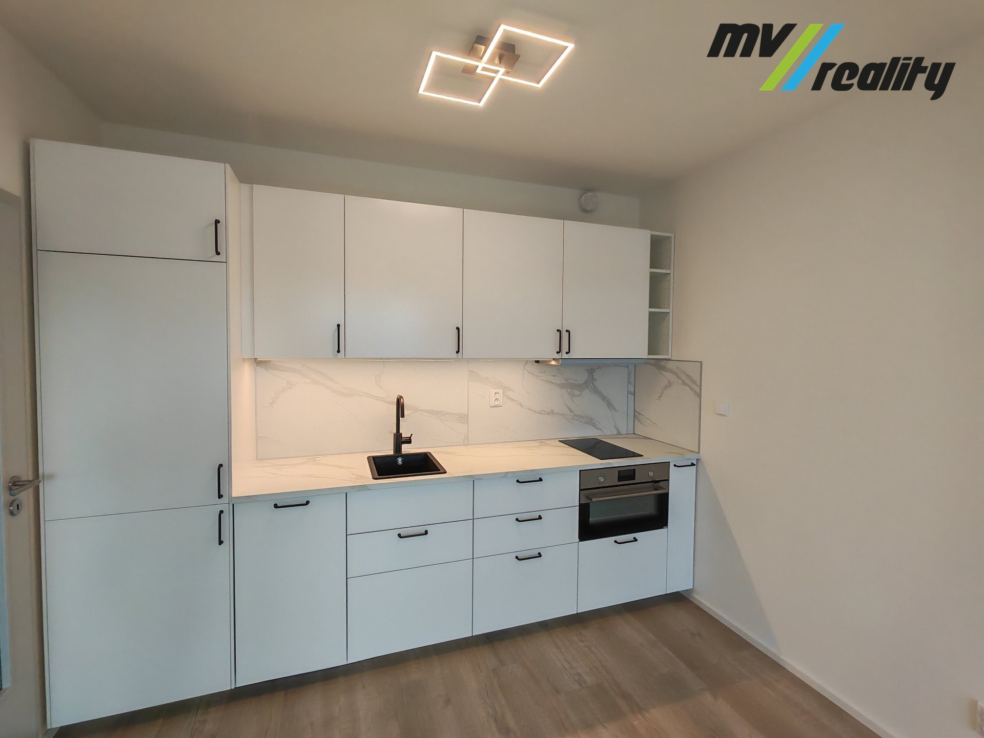 Pronájem byt 2+kk - Šípková 2186, Lysá nad Labem, 45 m² - 2