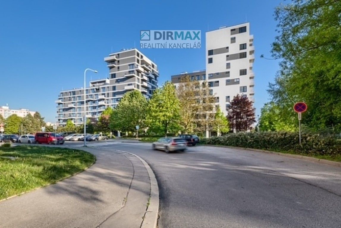 Pronájem byt 2+kk - Hábova, Praha, 61 m²