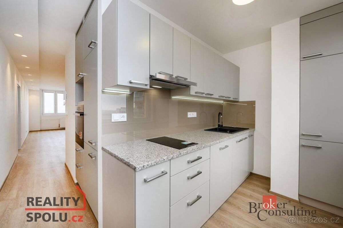 Pronájem byt - Plzeň, 318 00