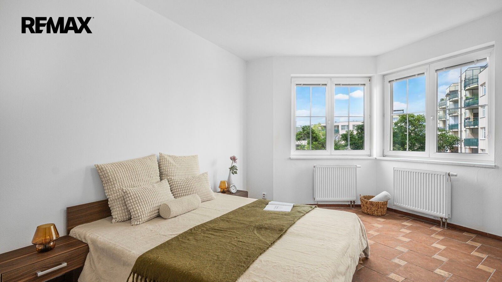 Prodej byt 4+kk - Voskovcova 1075, Praha Hlubočepy, 100 m² - 5