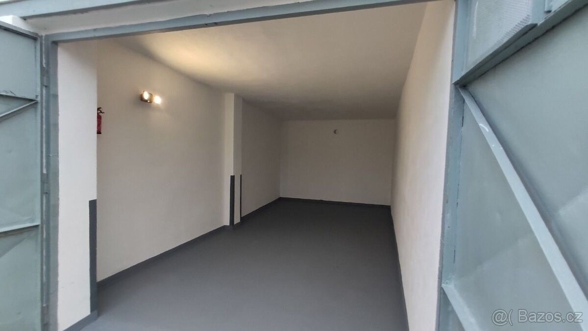 Prodej garáž - Praha, 196 00