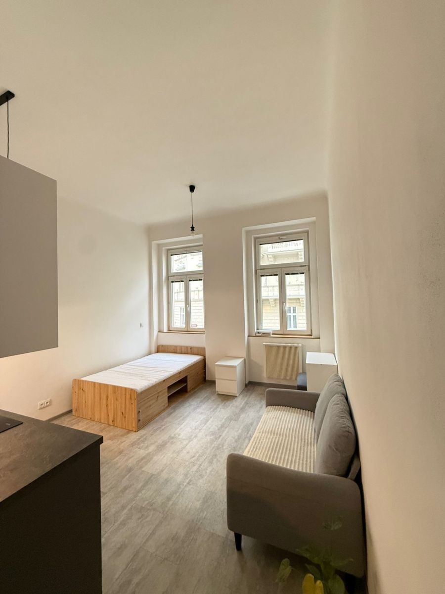 1+kk, Ježkova, Praha - Žižkov, 25 m²