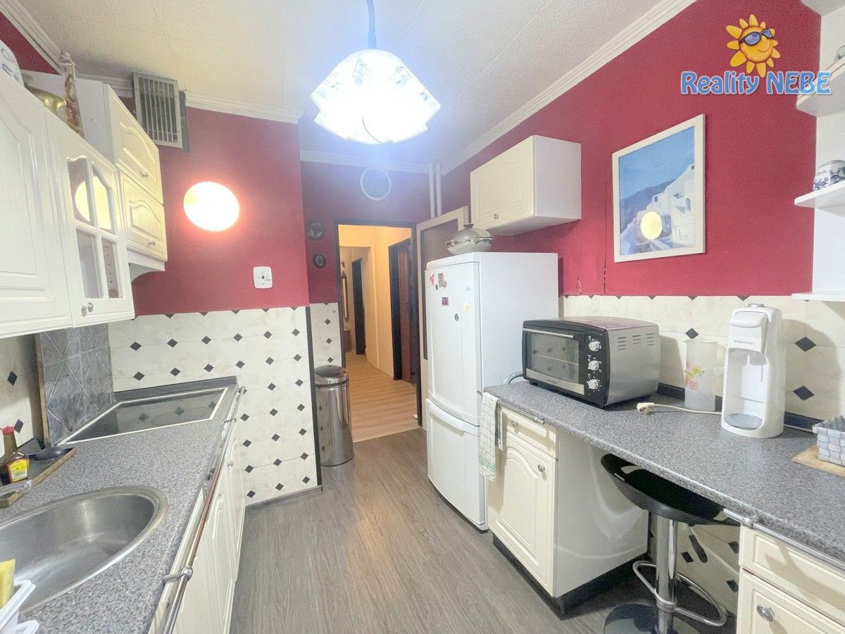 Pronájem byt 3+1 - Pod dálnicí, Praha, 75 m²