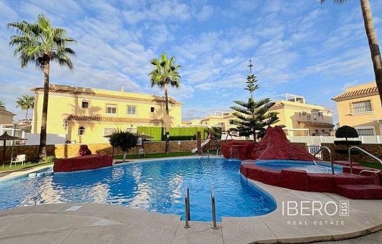 Prodej rodinný dům - Orihuela Costa, ES, 60 m² - 2