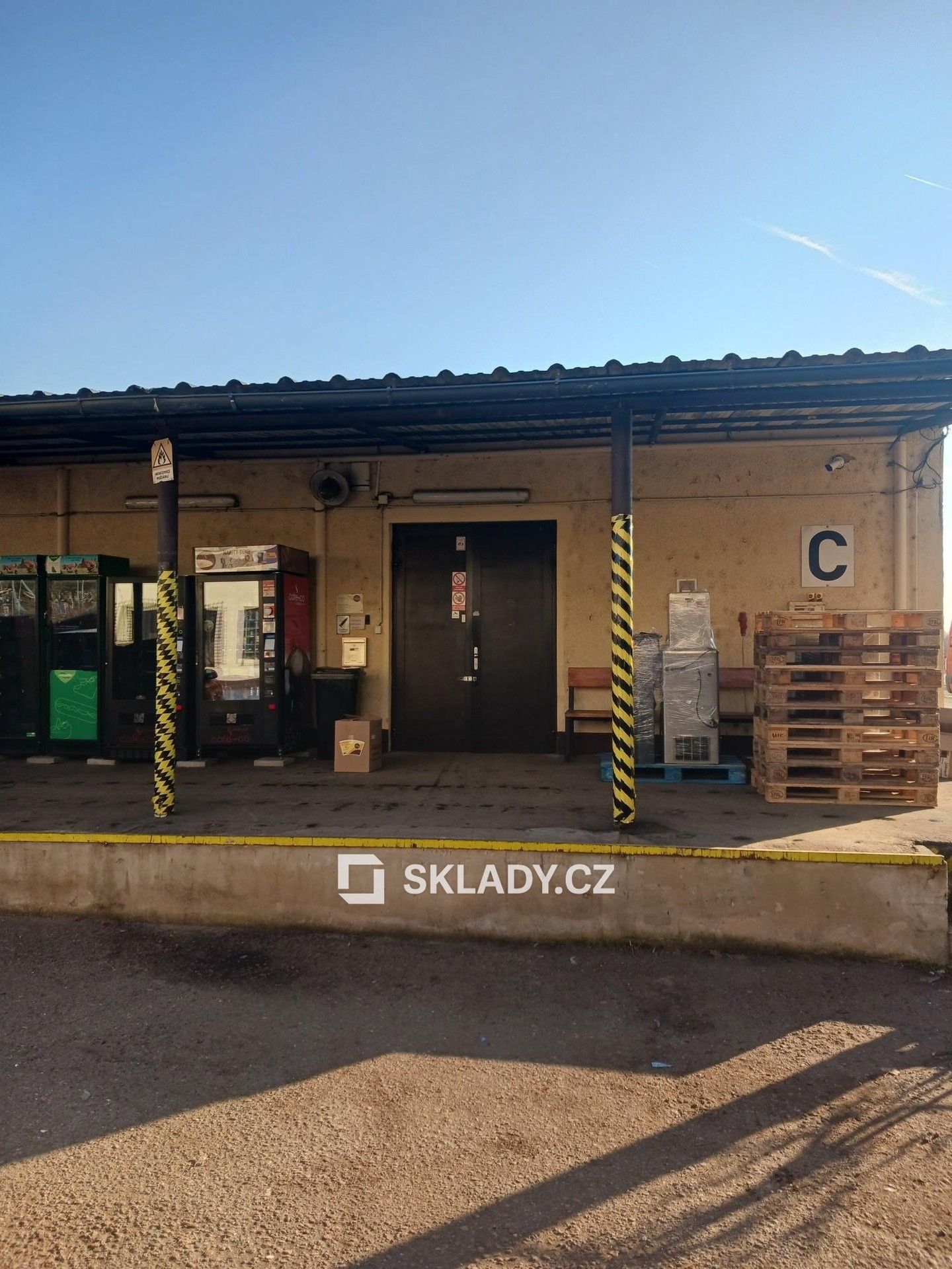 Sklady, Sadská, 362 m²