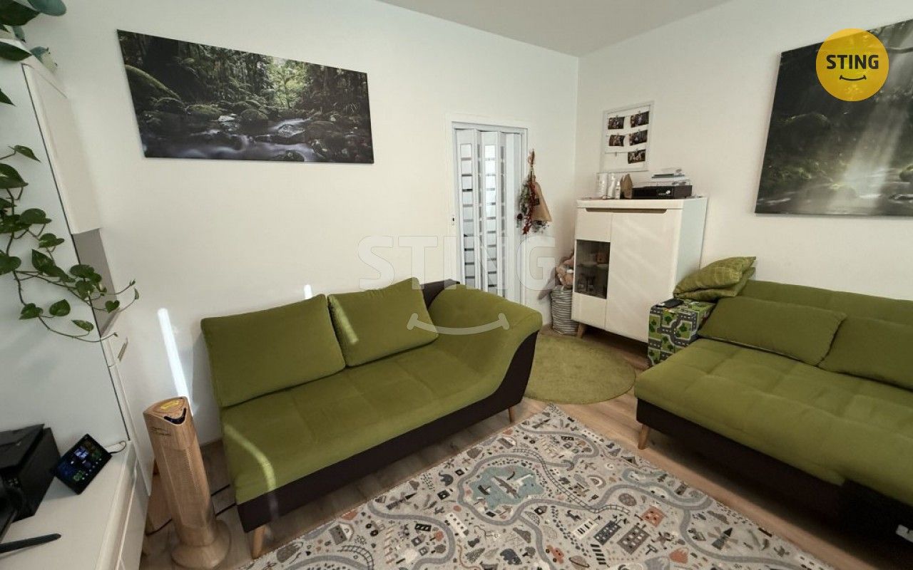 Pronájem byt 2+1 - Družební, Olomouc, 42 m²