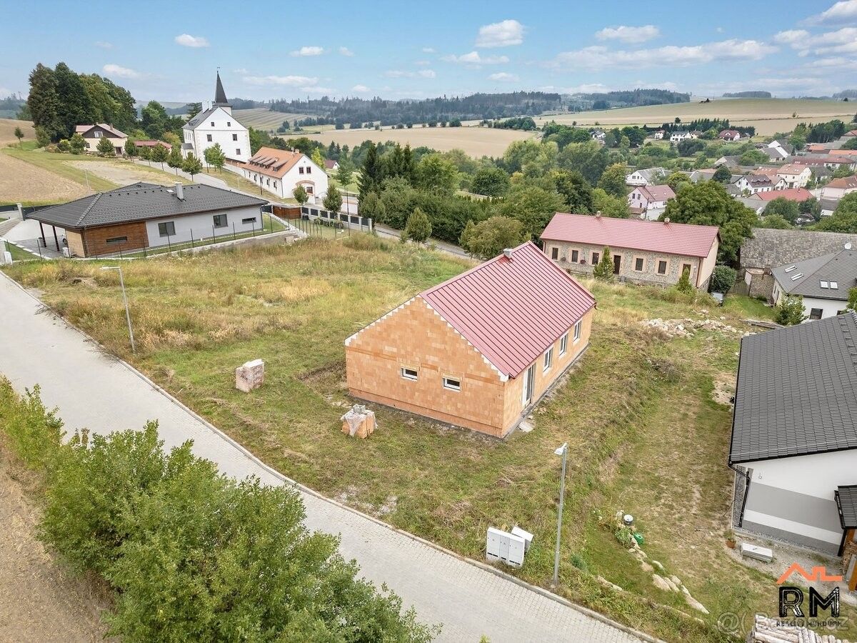 Rodinné domy, Brtnice, 588 32 - 1