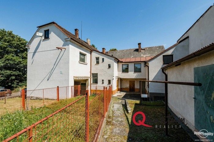 Prodej dům - Československé armády, Vlašim, 400 m²