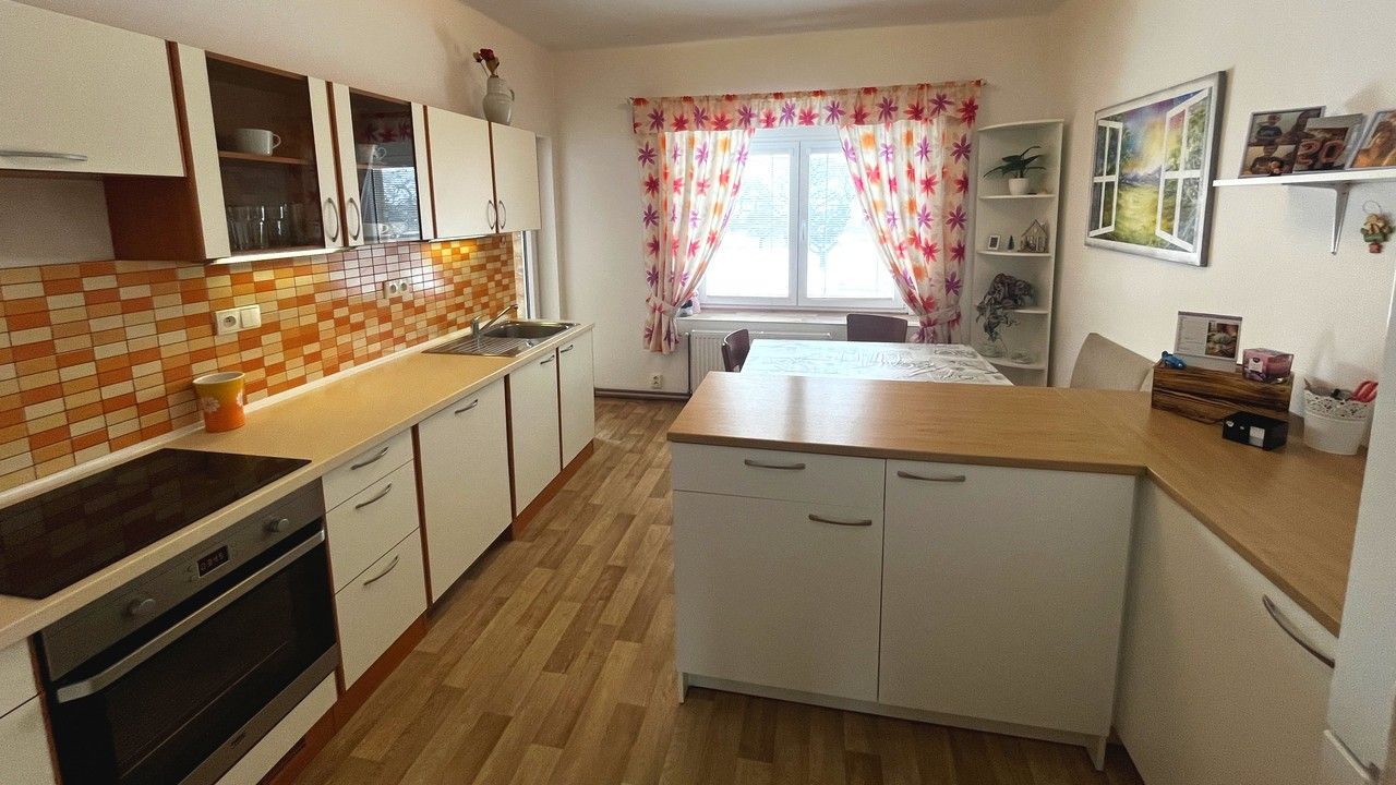 Prodej rodinný dům - Mír. náměstí, Mšené-lázně, 200 m²