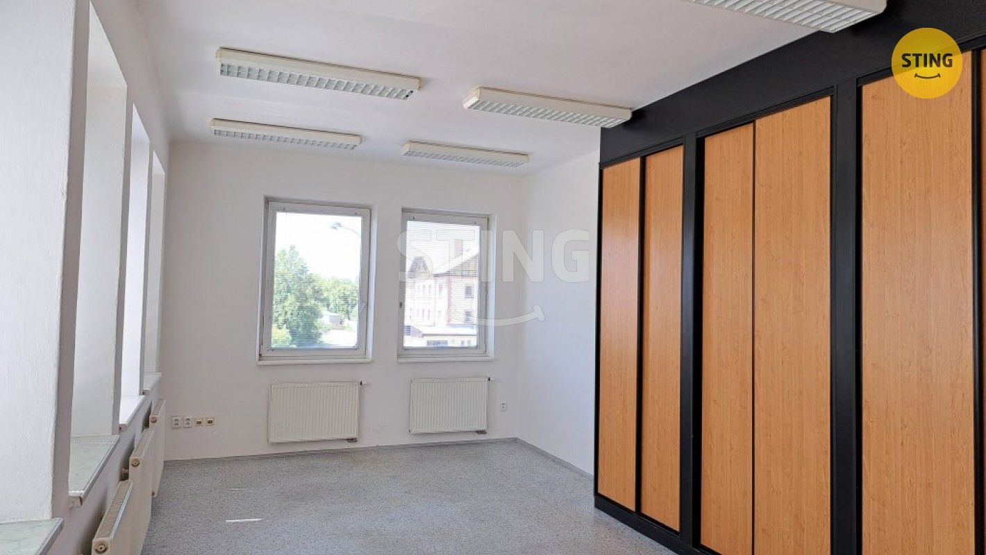 Kanceláře, U Nádraží, Jindřichův Hradec, 55 m²