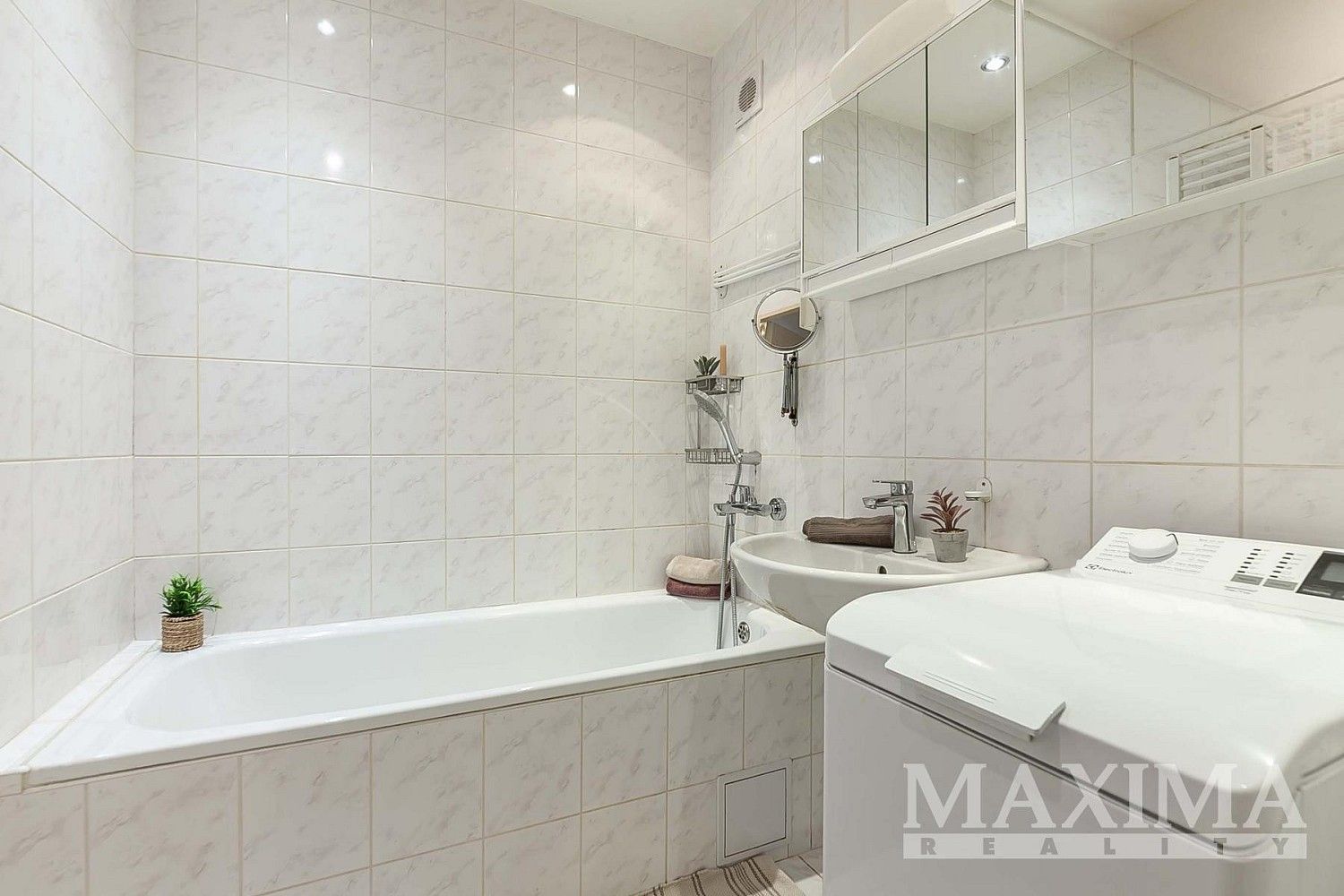 Prodej byt 3+1 - Praha - Hlubočepy, okres Praha 5, Hlavní město Praha, 79 m² - 5