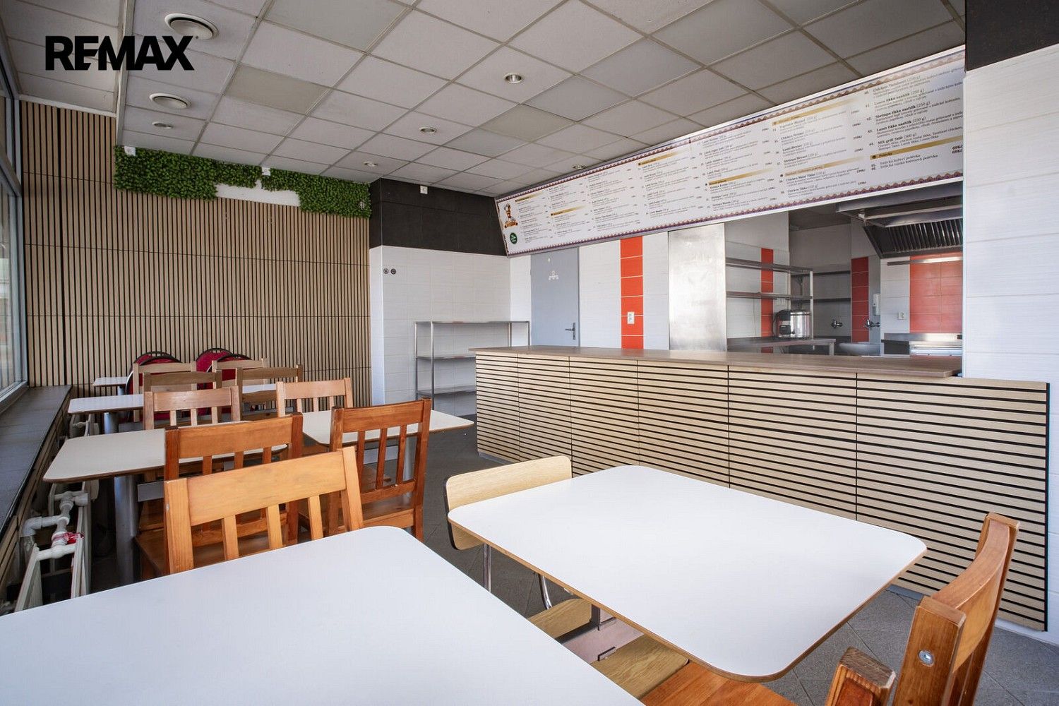 Restaurace, Nádražní, Ostrava - Moravská Ostrava, 52 m² - 1
