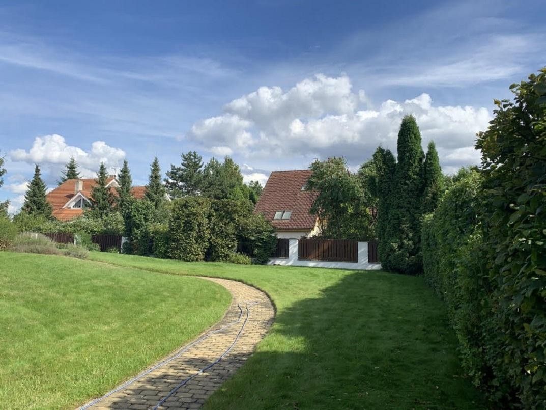 Prodej rodinný dům - Příčná, Dobřejovice, 450 m²