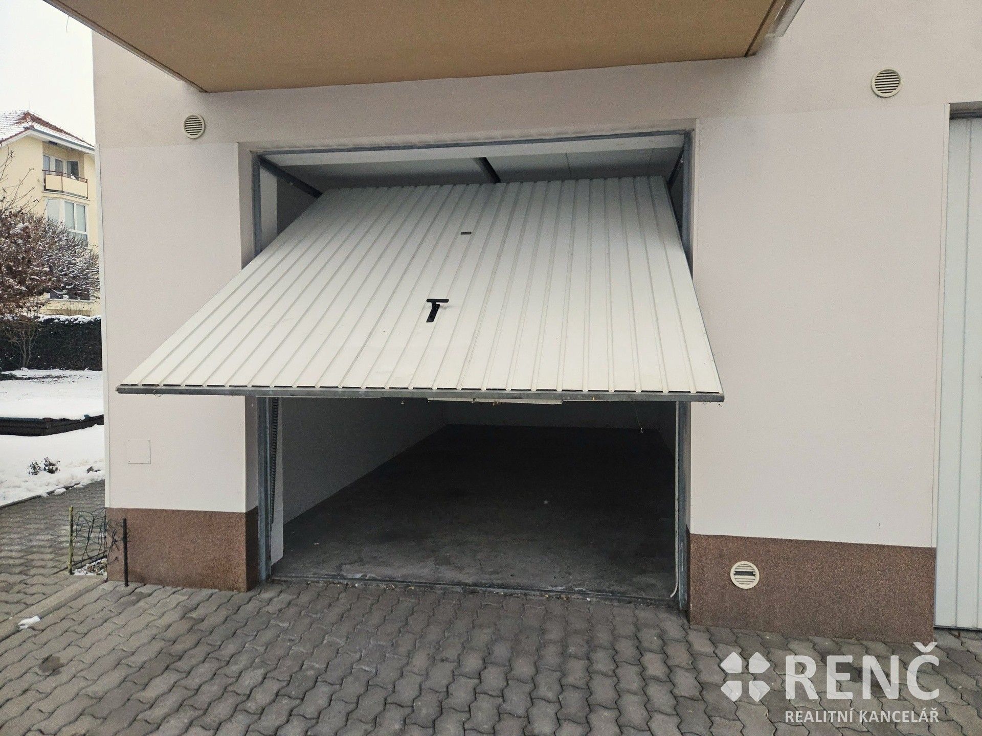 Prodej garáž - Kovařovicova, Brno, 18 m²