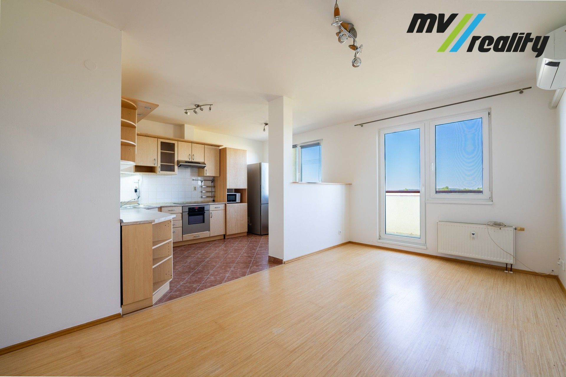 Byt 3+1 · 77 m² · Topolová 912, Milovice Mladá - 3