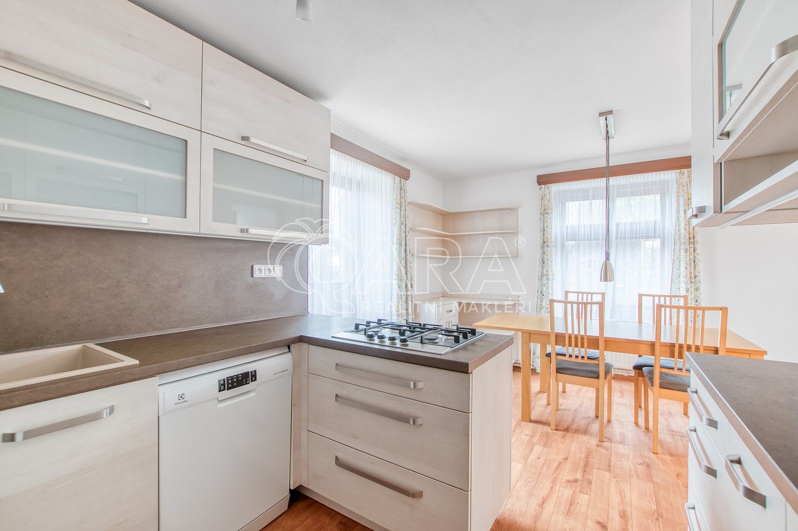 4+kk, Místecká, Příbor, 90 m²