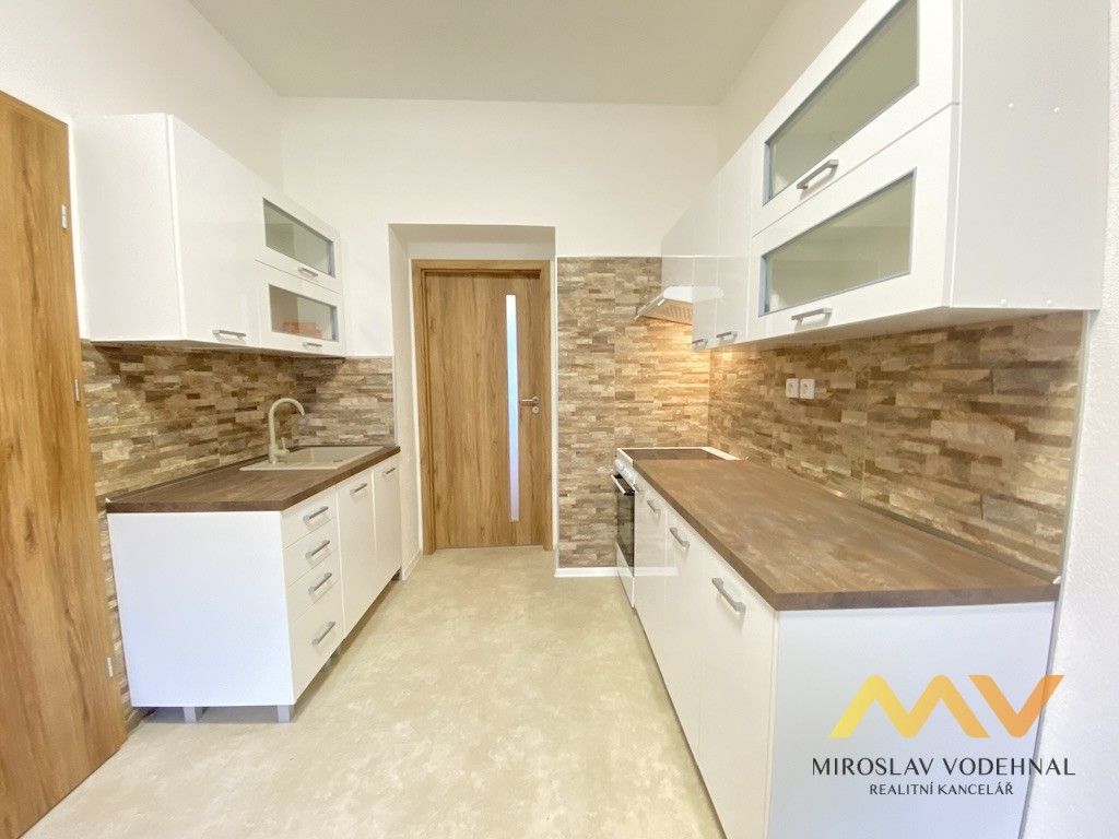 2+kk, Královédvorská, Jaroměř, 41 m²