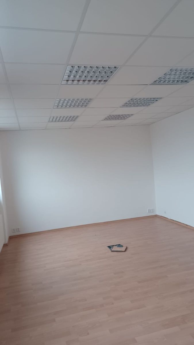 Obchodní prostory · 25 m² · Pod Hájem, Králův Dvůr - Králův Dvůr, Středočeský kraj - 4