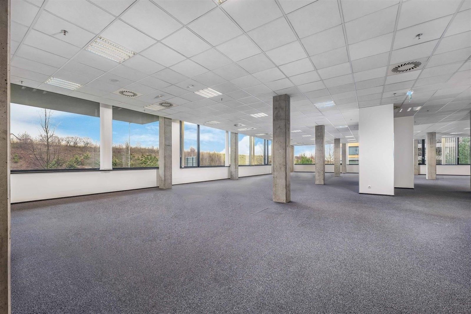 Pronájem kancelář - Laurinova, Praha, 800 m²