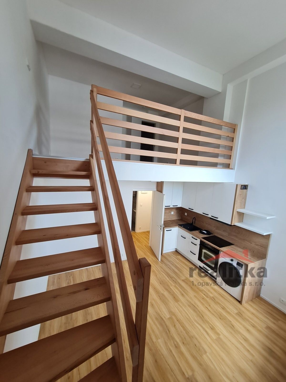 Pronájem byt 2+kk - Rolnická, Opava, 41 m²