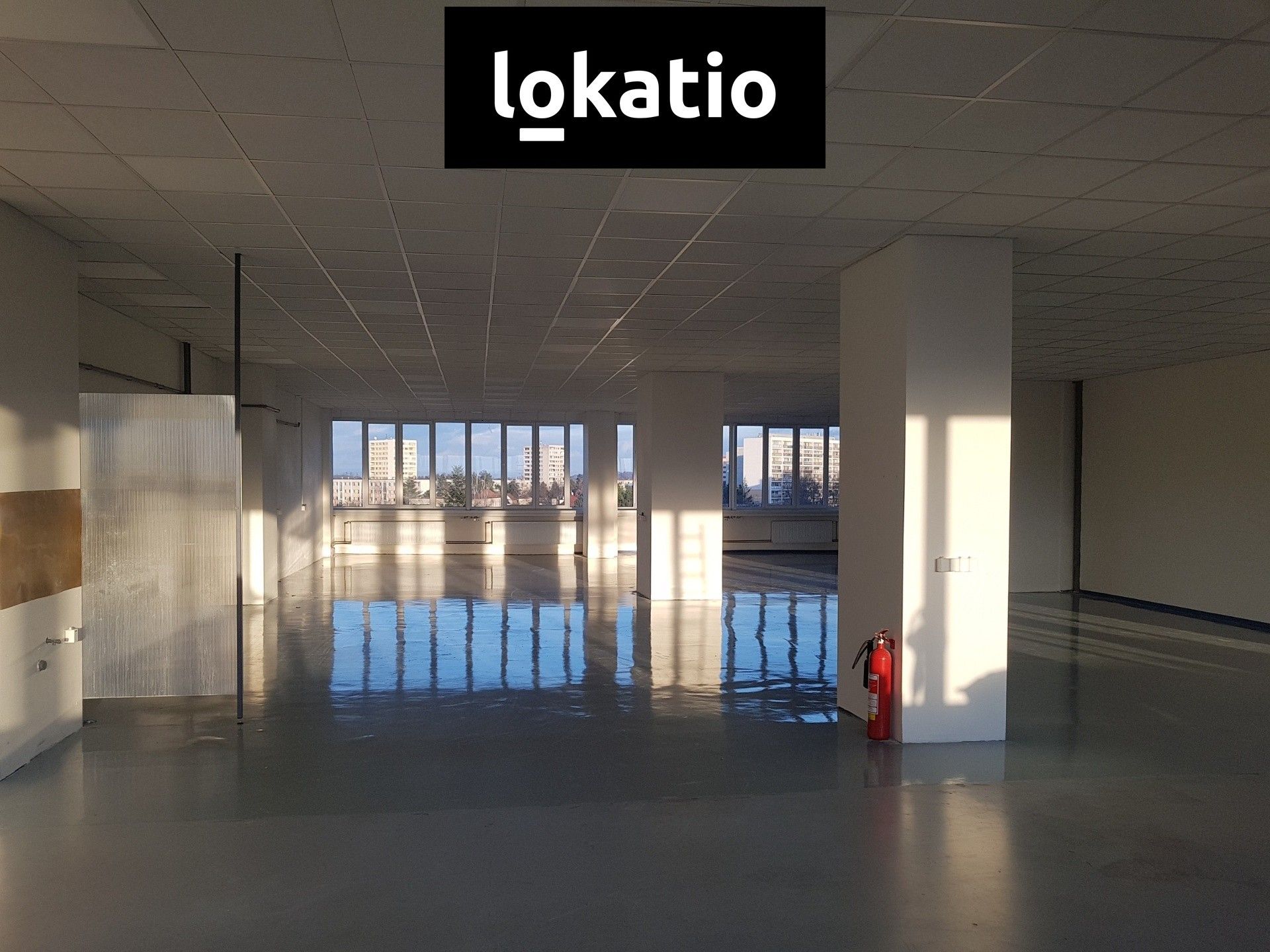Pronájem sklad - Hradec Králové, 830 m²