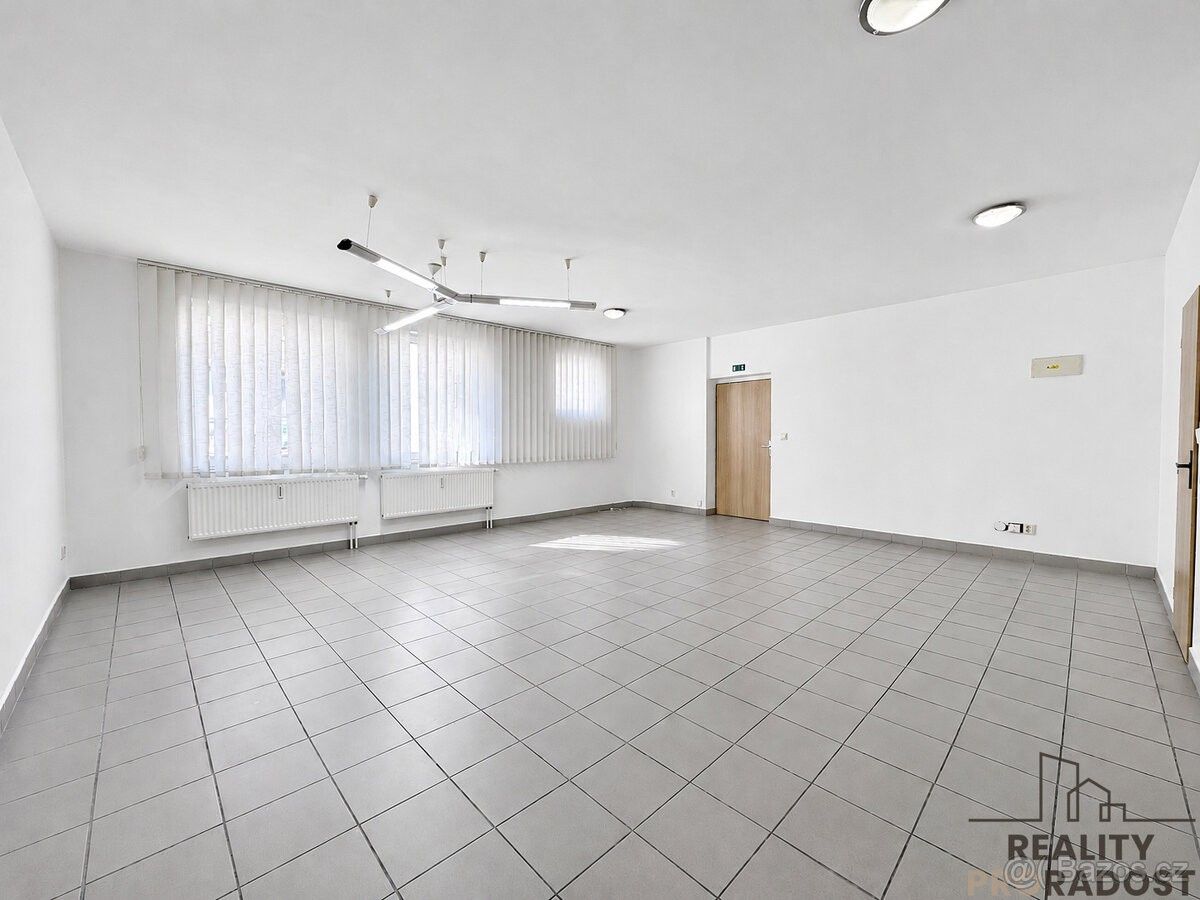 Kanceláře, Hodonín, 695 01 - 2