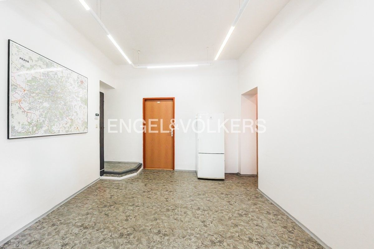 Komerční nemovitost · 39 m² · Jeseniova 780, Praha Žižkov - 3