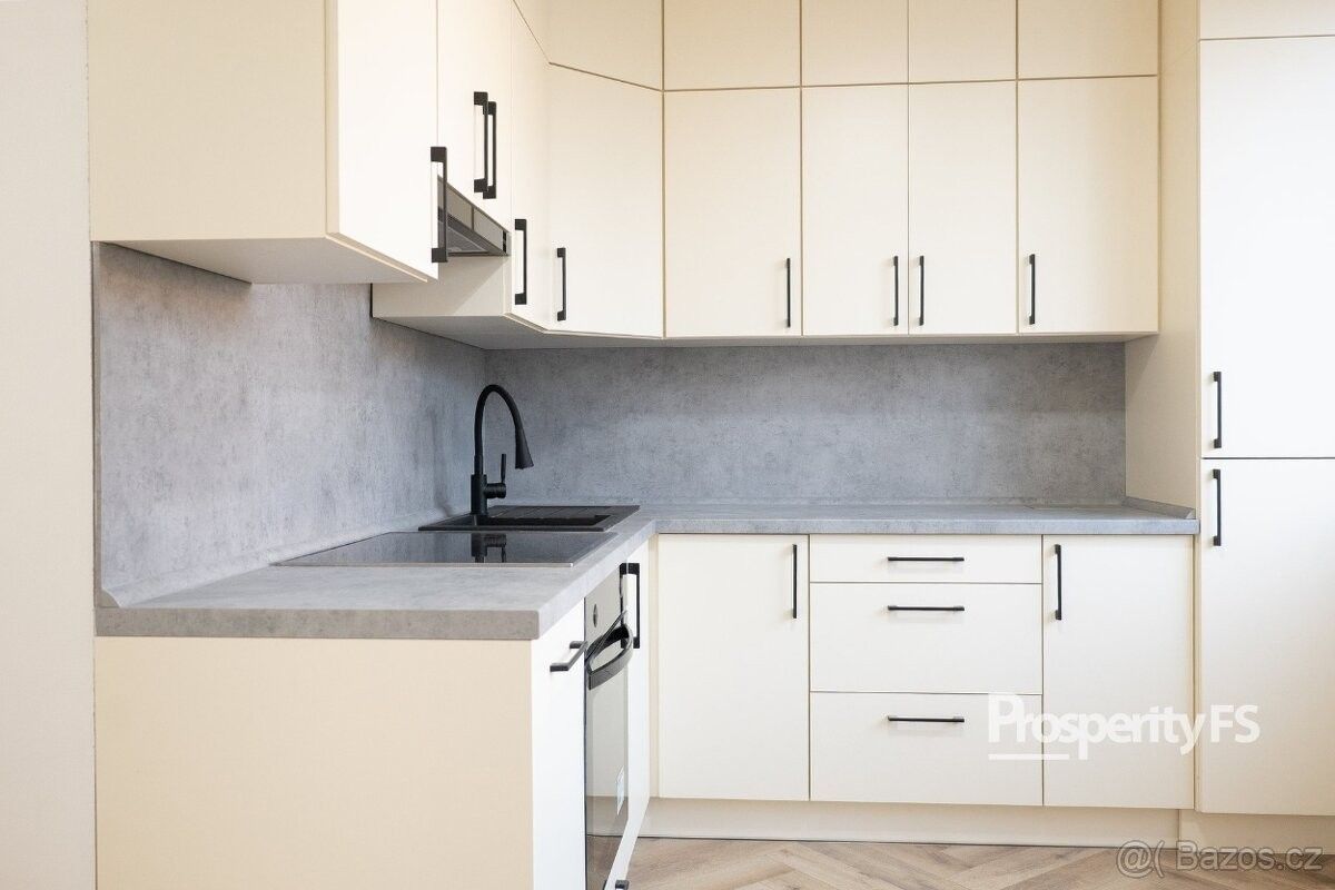 Byty, Chomutov, 430 01 - 1
