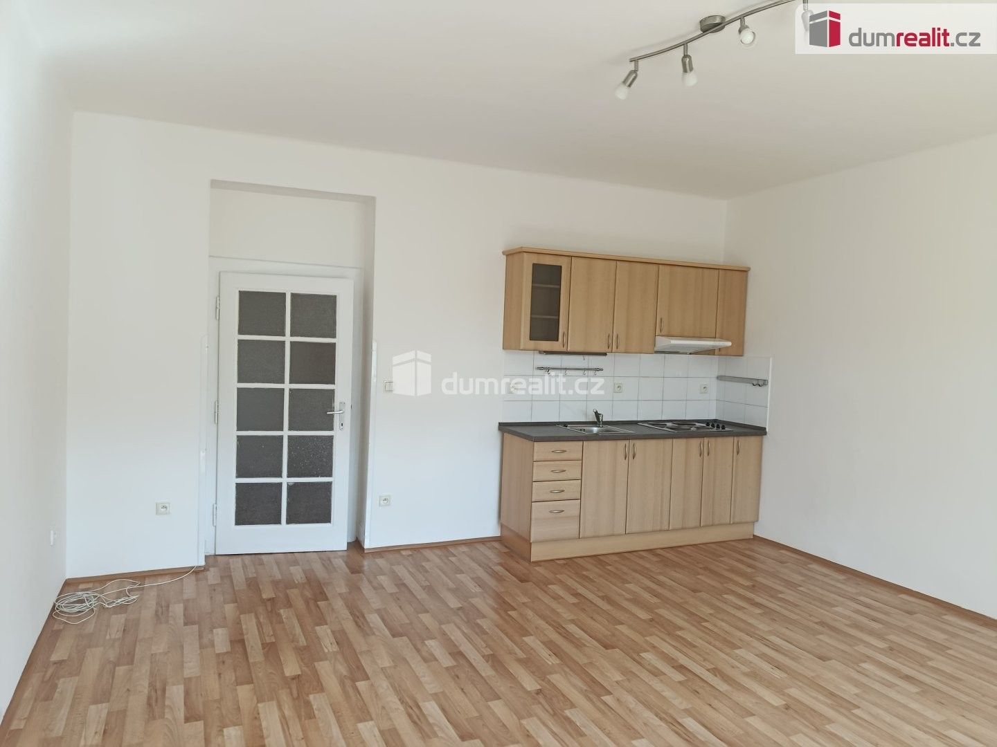 1+kk, Za poštou, Praha, 35 m² - 2