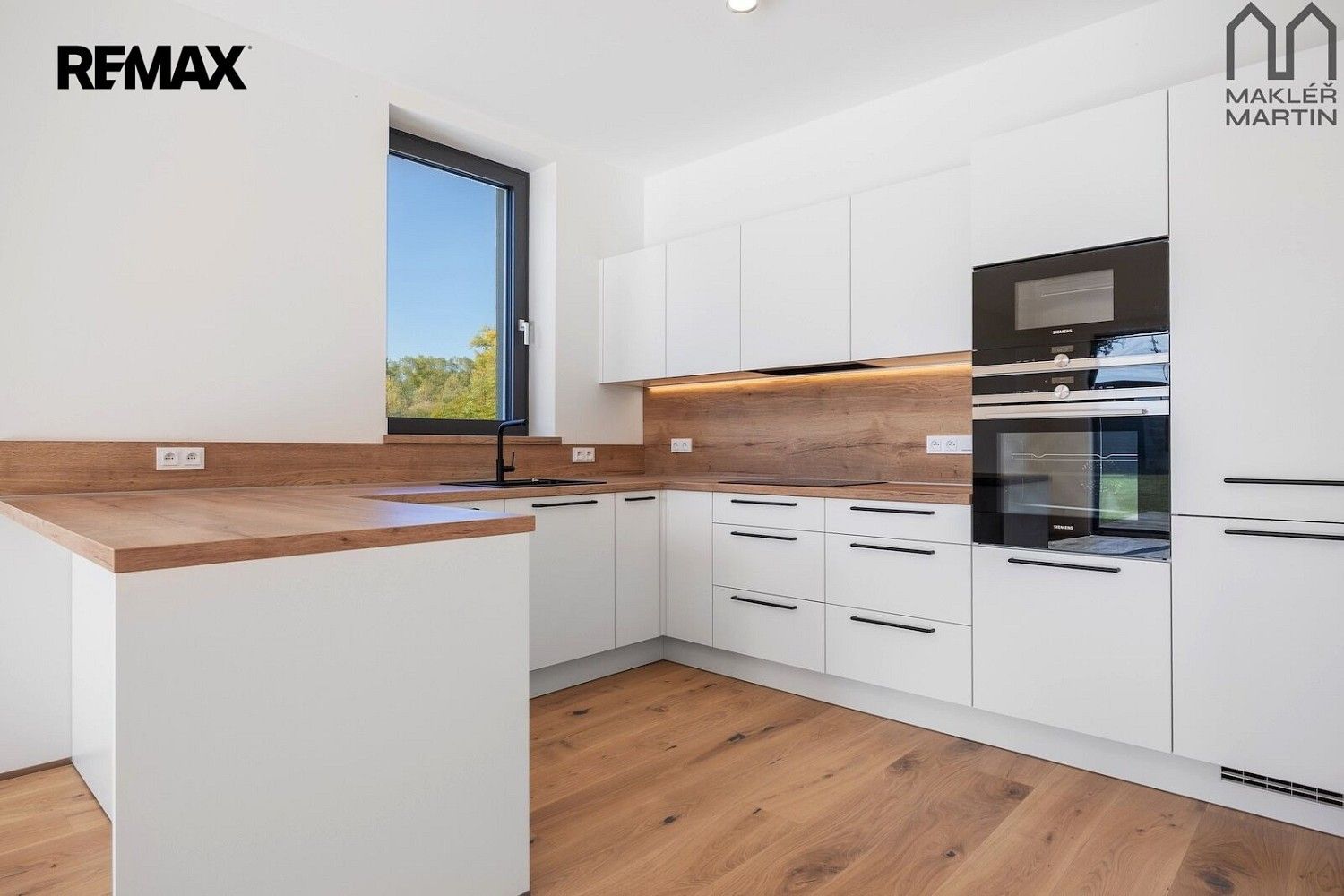 Prodej rodinný dům - Vodochody, okres Praha-východ, Středočeský kraj, 178 m² - 5