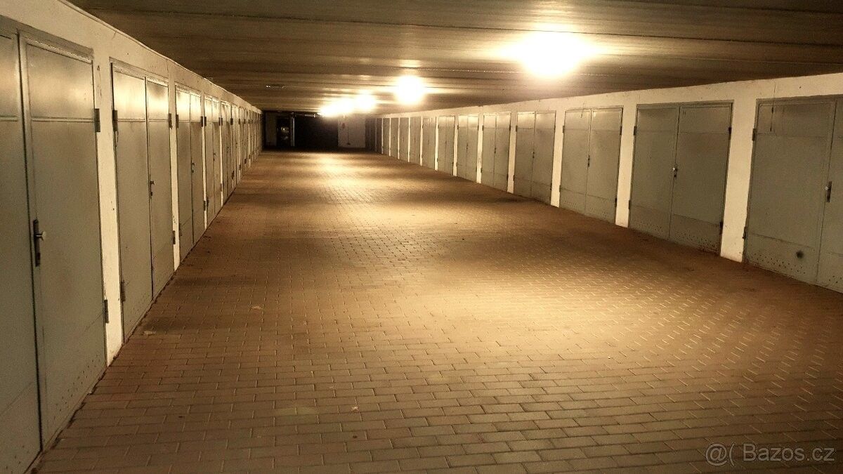 Pronájem garáž - Znojmo, 669 02 - 2
