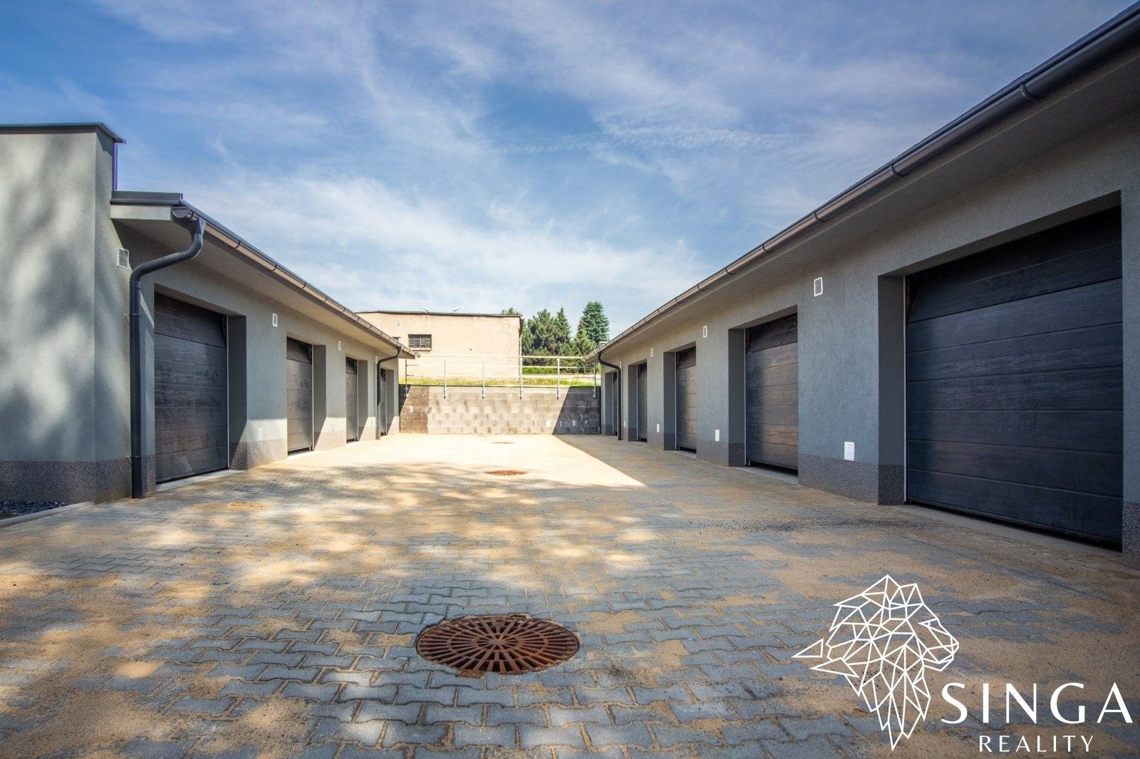 Pronájem garáž - Hálkova 2540, Frýdek-Místek, 31 m²