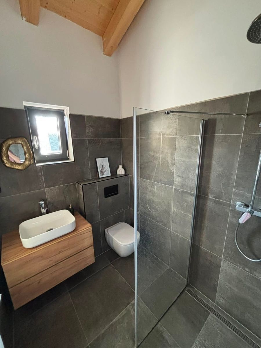 Rodinný dům · 146 m² · Ostrá - Ostrá, Středočeský kraj - 4