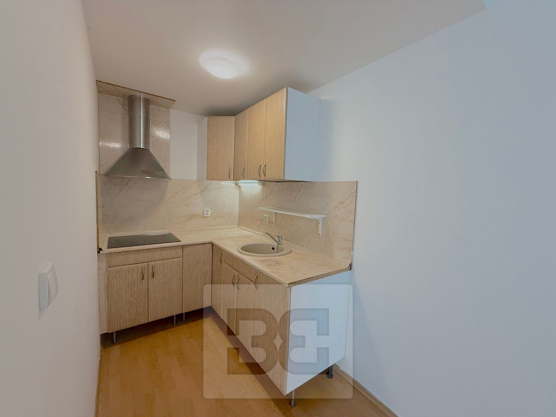 Byt 1+kk · 38 m² · Rýnská 949, Praha Čakovice - 3