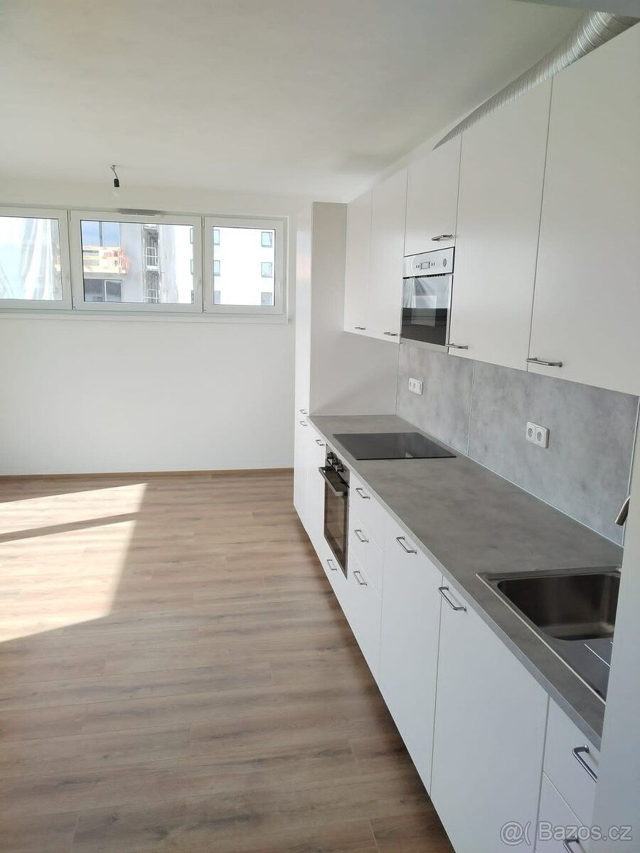 Pronájem byt 2+kk - Pardubice, 530 02, 62 m²