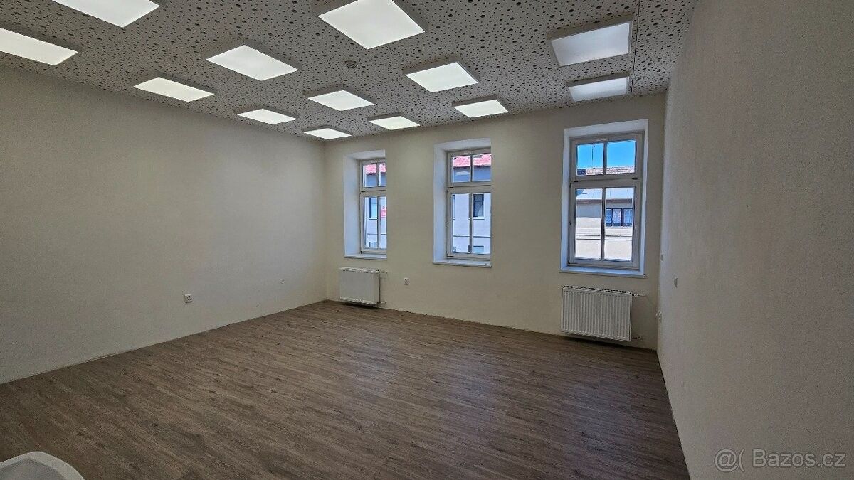 Pronájem kancelář - Bykoš, 267 01