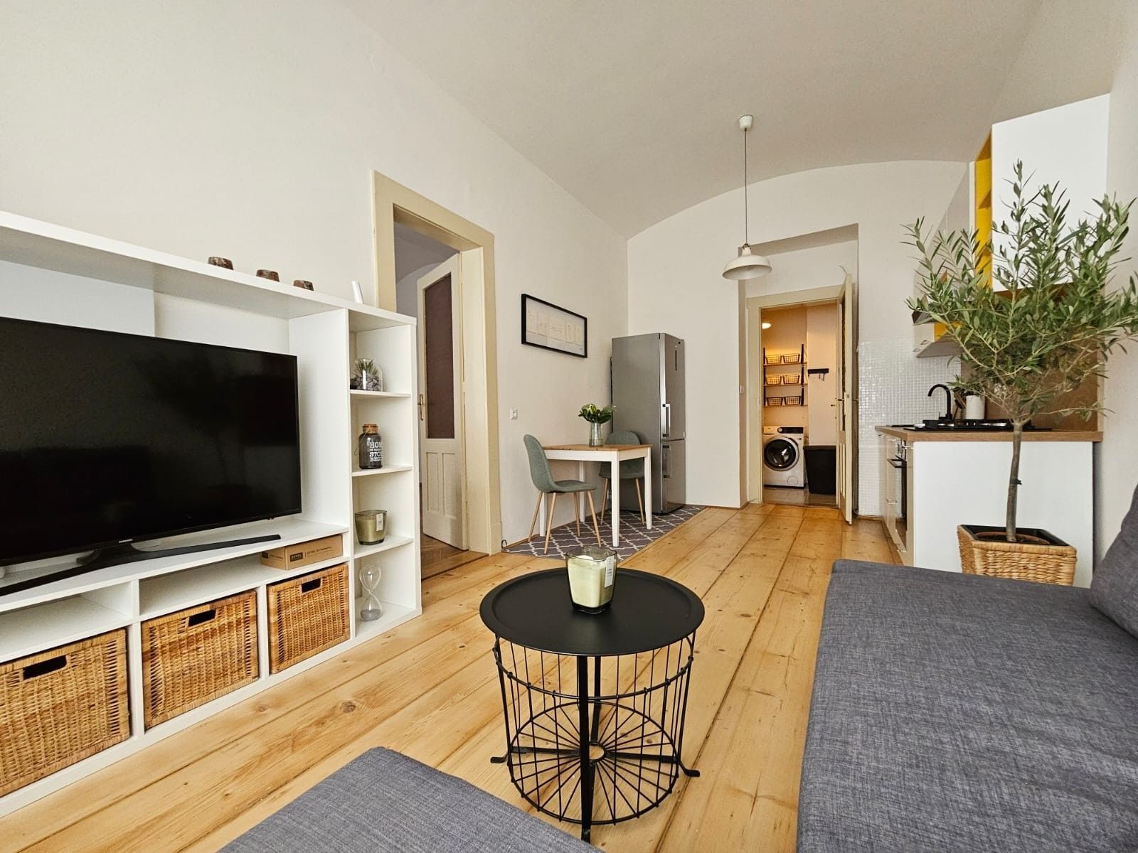 2+kk, Bubenečská, Praha - Bubeneč, 51 m² - 1
