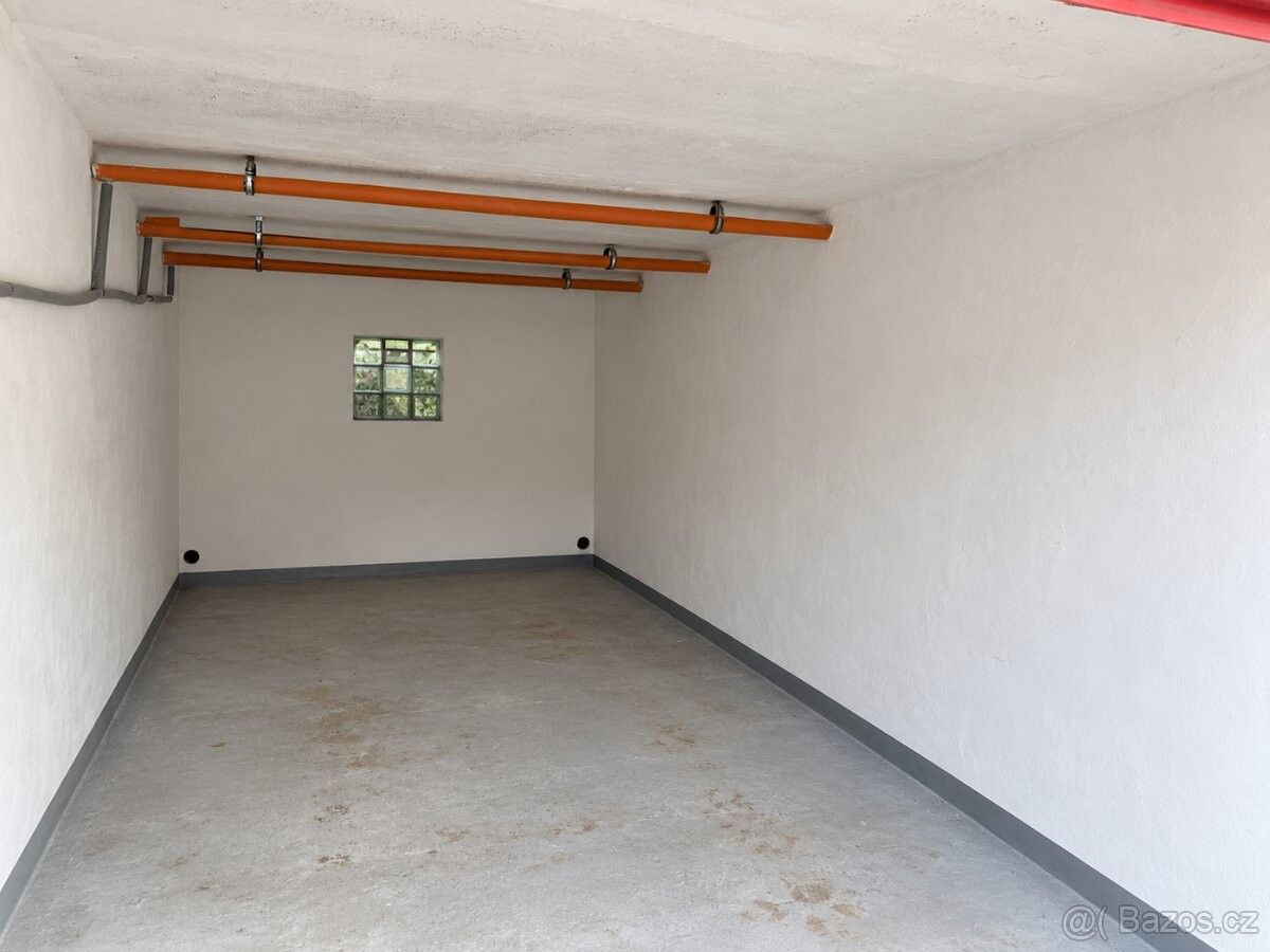 Garáž · Všetaty, 277 16 - 4
