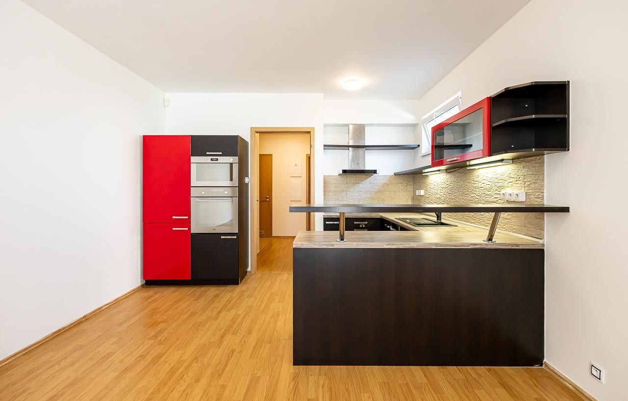 Pronájem byt 2+kk - Praha 18, Praha, 56 m² - 5