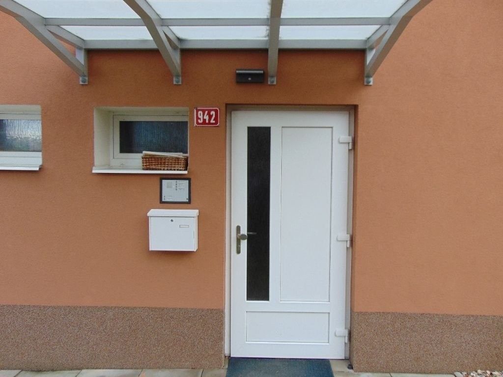 Prodej byt 3+1 - Kmochova 942, Hostivice, 64 m²