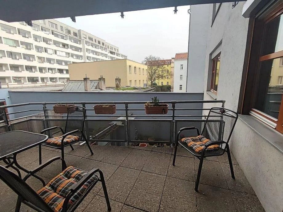 Byt 2+kk · 66 m² · Praha - Nusle, okres Praha 4, Hlavní město Praha - 3