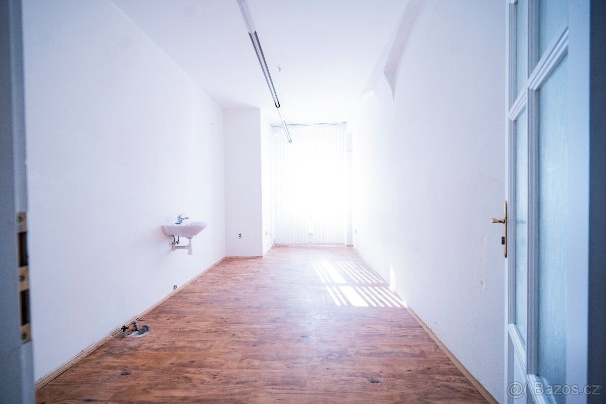 Obchodní prostory, Broumov, 550 01 - 1