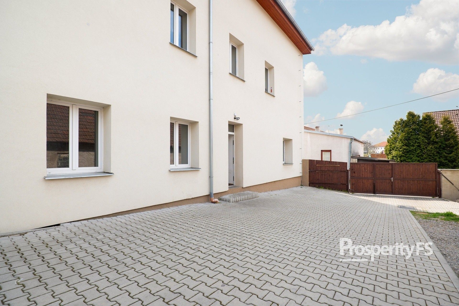 Prodej byt 1+kk - Hradčanská, Kladno, 33 m²