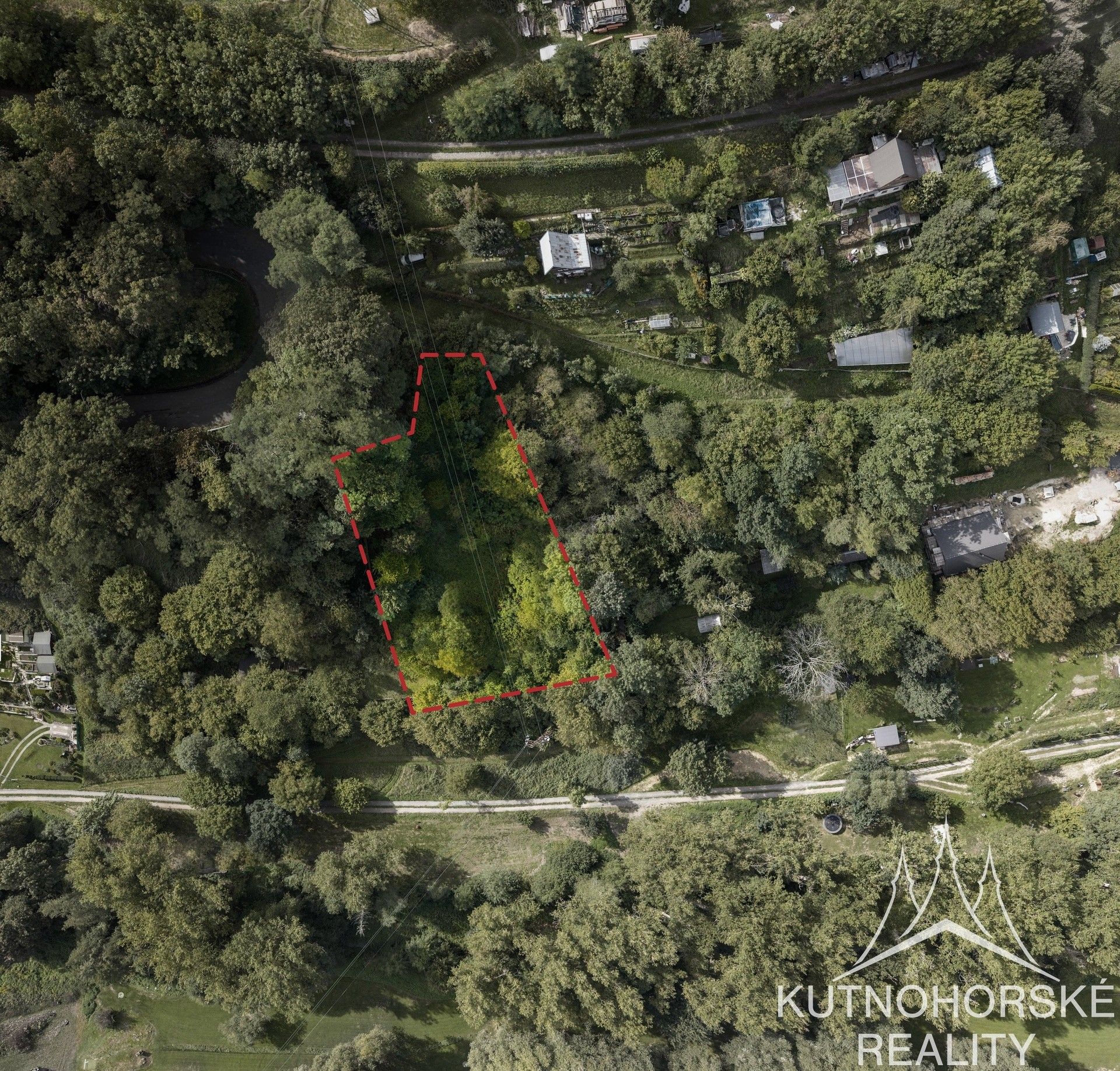 Zahrada · 1 707 m² · Strenice - 3