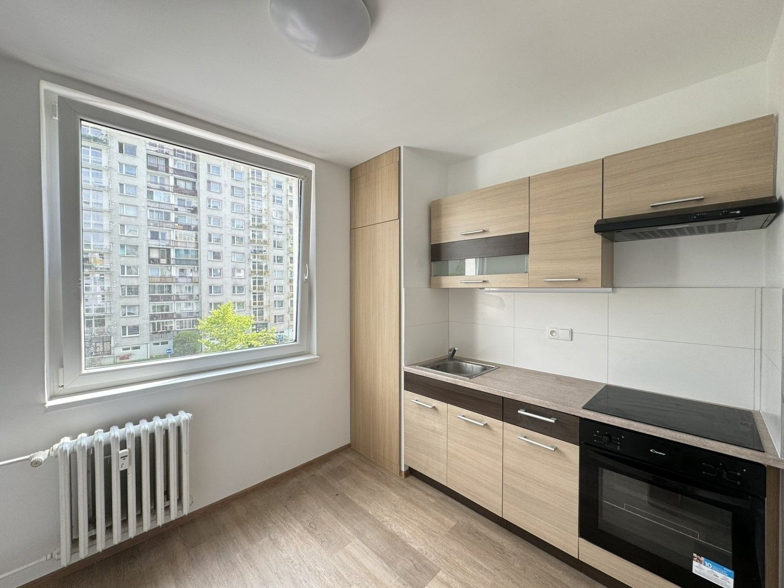 Pronájem byt 1+1 - Lonkova, Pardubice, 44 m²