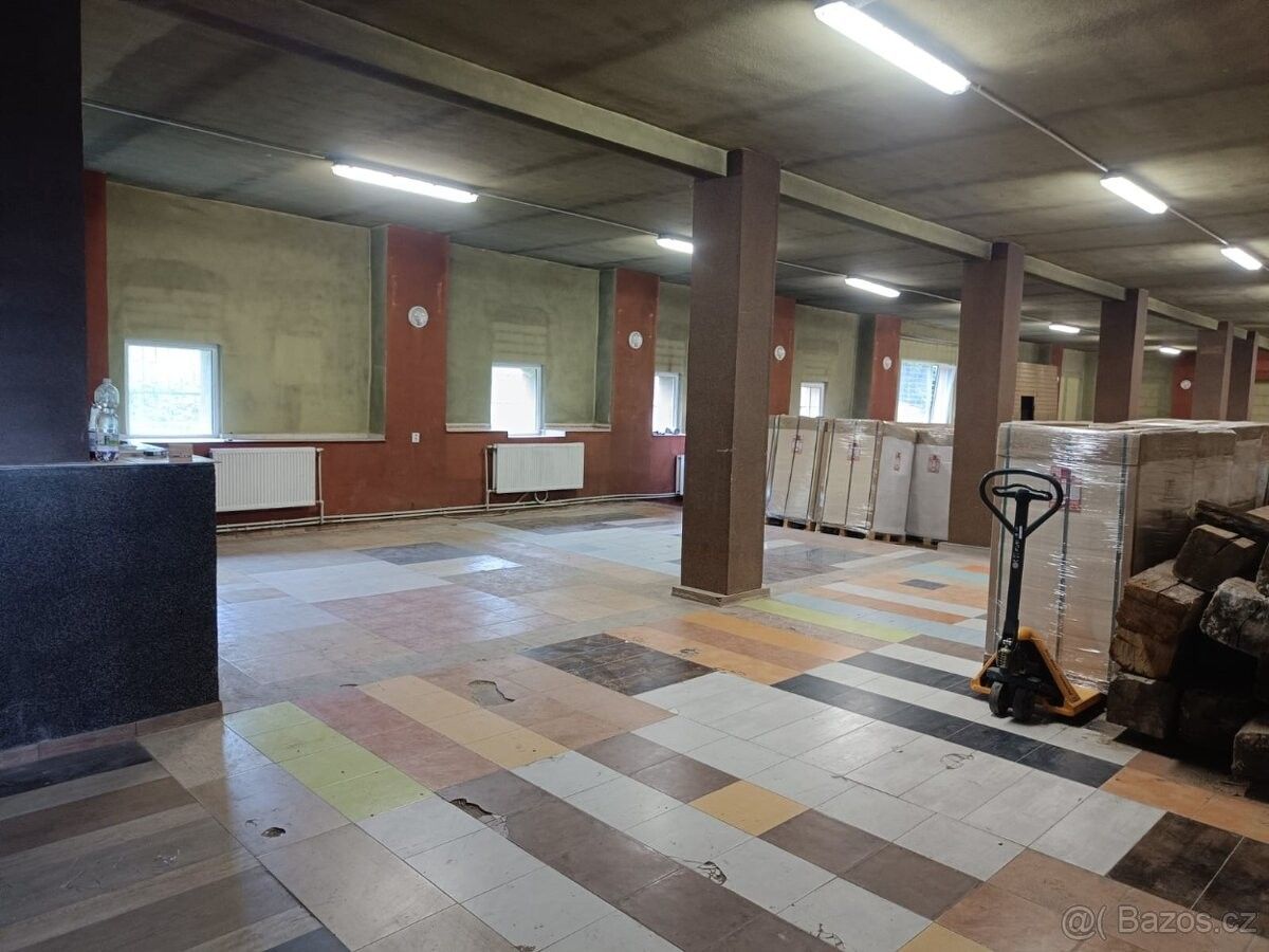 Sklady, Plzeň, 323 00