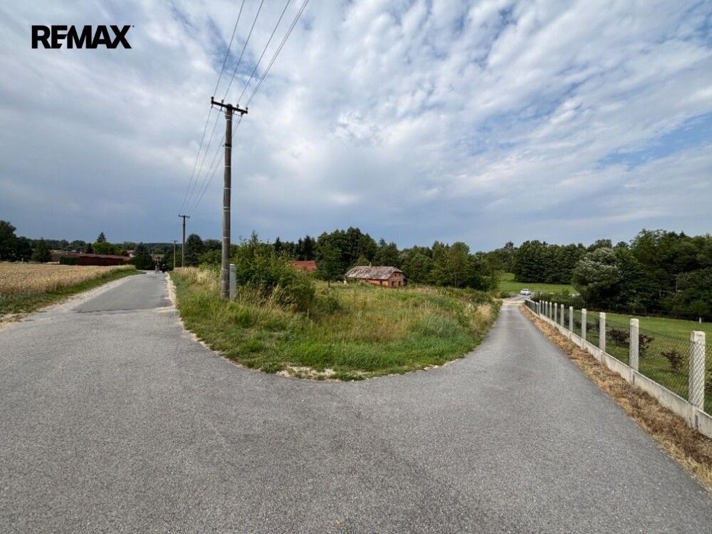 Prodej pozemek pro bydlení - Horní Radouň, 1 244 m² - 5